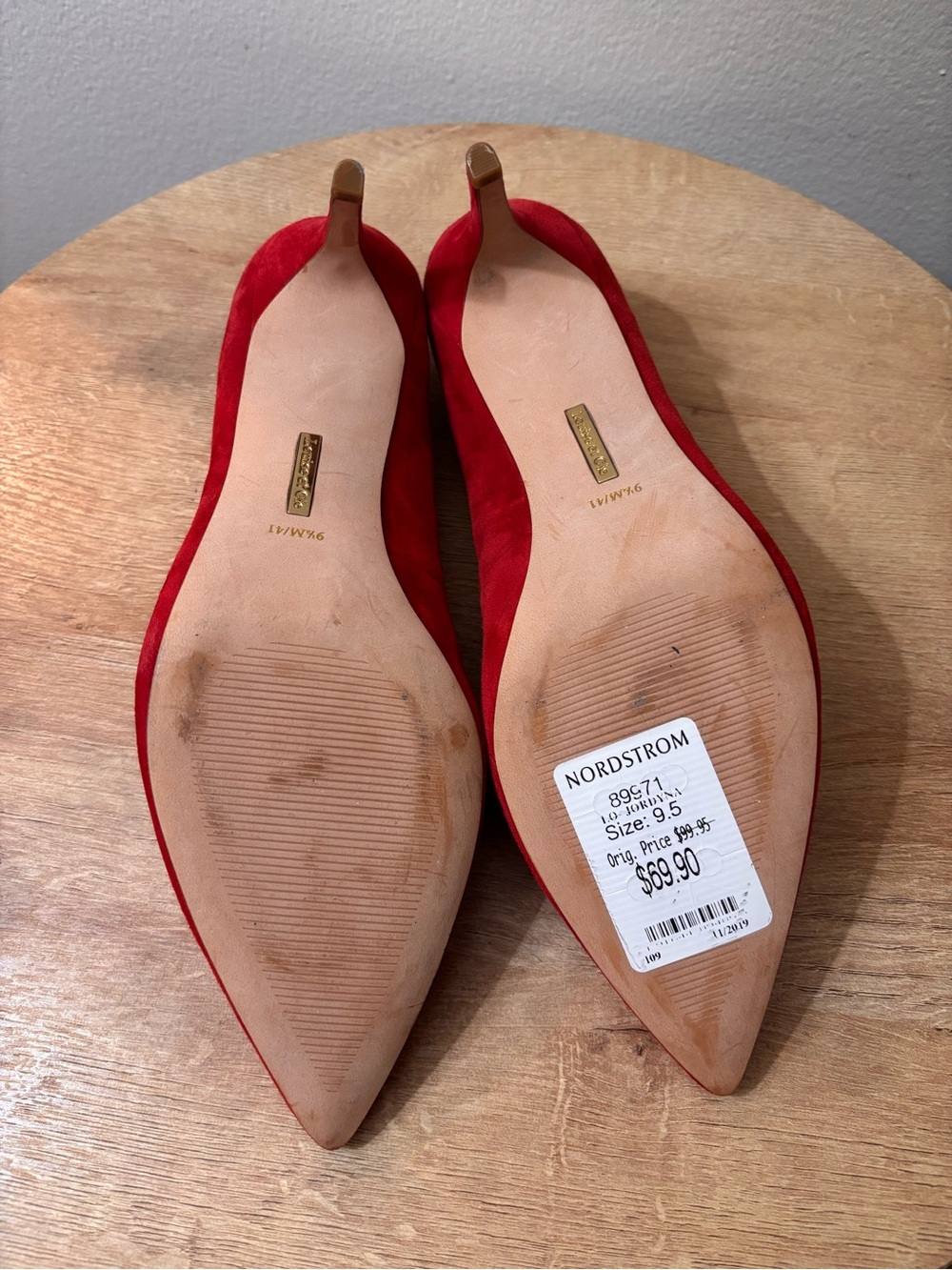 Louise et Cie Red Suede Pointed Toe Heels Size 9.5 - Picture 6 of 6